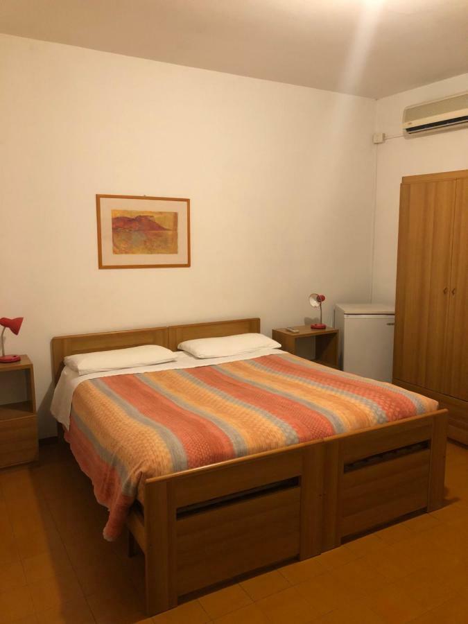 Hotel Al Pontesel Garda  Exteriér fotografie